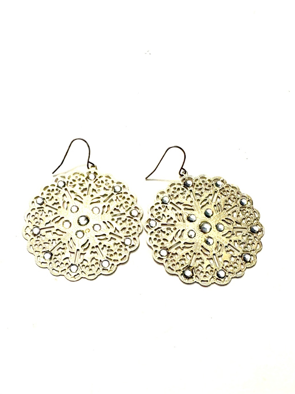 FASHION JEWELRY Filigree Medallion Crystal Earrings, gold - Picture 2 of 3